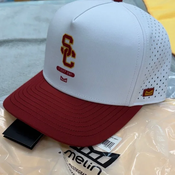 Melin Small White and Red SC Logo Cap - Picture 5 of 13